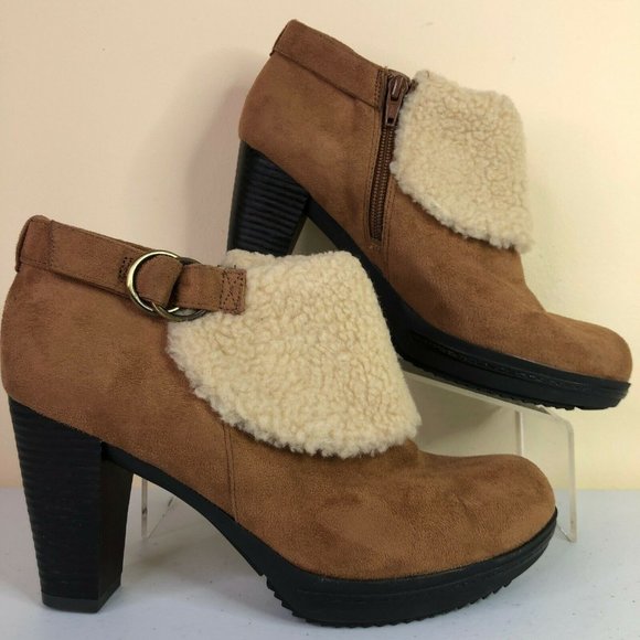naturalizer suede ankle boots